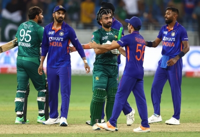 Pakistan's win against India in Super Four certainly lifted team's morale: Saqlain Mushtaq | Pakistan's win against India in Super Four certainly lifted team's morale: Saqlain Mushtaq