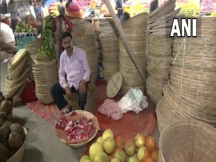 Shopkeepers in Delhi hope for good business on Chhath | Shopkeepers in Delhi hope for good business on Chhath
