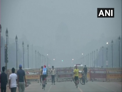 Delhi's air quality dips further | Delhi's air quality dips further