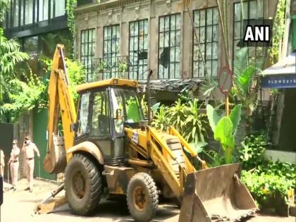 Demolition of Kangana's office: Human rights commission summons BMC commissioner | Demolition of Kangana's office: Human rights commission summons BMC commissioner Demolition of Kangana's office: Human rights commission summons BMC commissioner | Demolition of Kangana's office: Human rights commission summons BMC commissioner