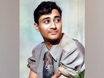 Fans remember 'evergreen' Dev Anand on his 98th birth anniversary | Fans remember 'evergreen' Dev Anand on his 98th birth anniversary