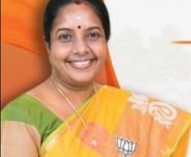 TN BJP leader alleges diversion of vaccines to pvt hospitals | TN BJP leader alleges diversion of vaccines to pvt hospitals