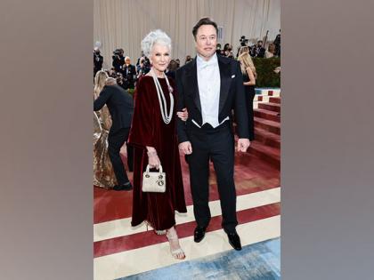 Elon Musk makes first public appearance at Met Gala post Twitter takeover | Elon Musk makes first public appearance at Met Gala post Twitter takeover