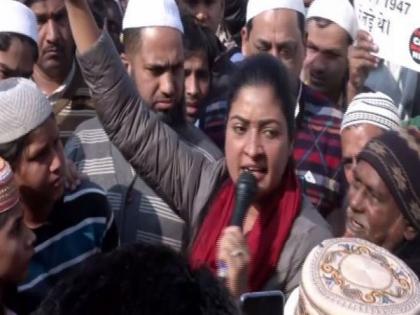 Alka Lamba accuses Kejriwal of silence on NRC | Alka Lamba accuses Kejriwal of silence on NRC