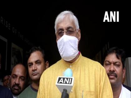Chhattisgarh Health Minister demands expulsion of Kapil Sibal from Congress for slamming high command | Chhattisgarh Health Minister demands expulsion of Kapil Sibal from Congress for slamming high command Chhattisgarh Health Minister demands expulsion of Kapil Sibal from Congress for slamming high command | Chhattisgarh Health Minister demands expulsion of Kapil Sibal from Congress for slamming high command