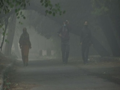 Air quality in Delhi, NCR stagnant at 'very poor' quality | Air quality in Delhi, NCR stagnant at 'very poor' quality