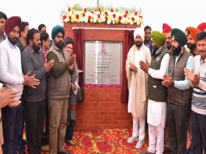 Punjab CM Channi lays foundation stones of development projects worth Rs 100 cr in Kharar, Morinda | Punjab CM Channi lays foundation stones of development projects worth Rs 100 cr in Kharar, Morinda