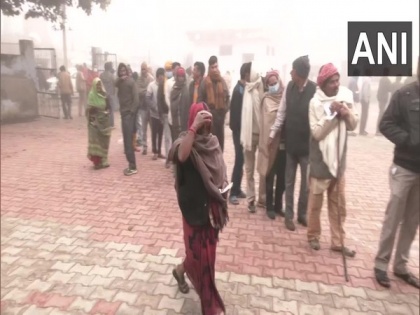 UP polls: Cold wave, dense fog fails to lower spirit of voters | UP polls: Cold wave, dense fog fails to lower spirit of voters