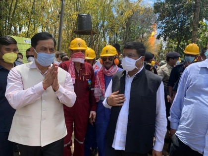 Dharmendra Pradhan, Assam CM visit Baghjan blowout site to review situation on ground | Dharmendra Pradhan, Assam CM visit Baghjan blowout site to review situation on ground