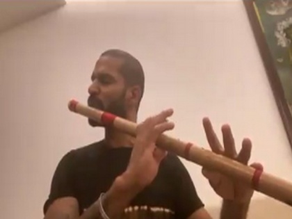 Shikhar Dhawan plays flute to beat lockdown blues | Shikhar Dhawan plays flute to beat lockdown blues