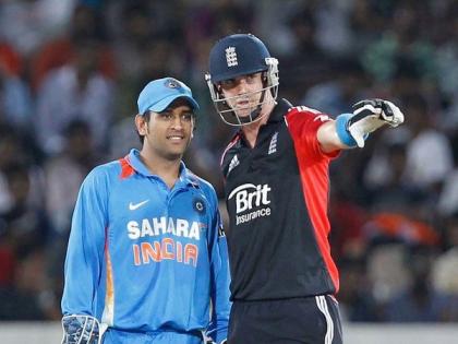 Scoring runs against you guys is easy: Kevin Pietersen captions picture with Dhoni | Scoring runs against you guys is easy: Kevin Pietersen captions picture with Dhoni
