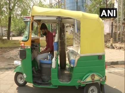 COVID-19: Bhopal auto-driver turns three-wheeler into ambulance, a free of cost service | COVID-19: Bhopal auto-driver turns three-wheeler into ambulance, a free of cost service