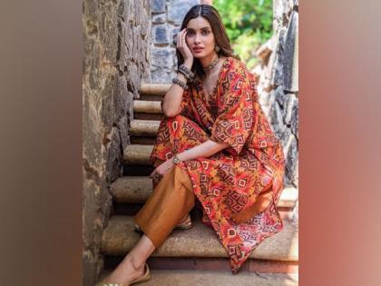 Diana Penty collaborates with Ketto India to provide financial support to individuals amid COVID-19 | Diana Penty collaborates with Ketto India to provide financial support to individuals amid COVID-19
