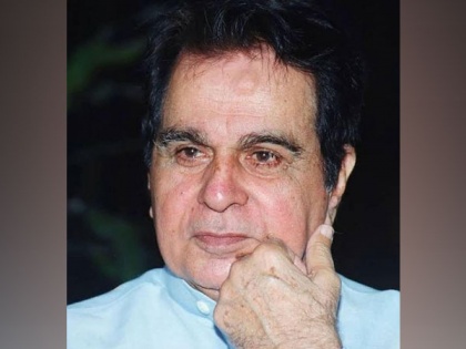 'Thespian' Dilip Kumar to get state funeral on Maharashtra CM Uddhav Thackeray's orders | 'Thespian' Dilip Kumar to get state funeral on Maharashtra CM Uddhav Thackeray's orders