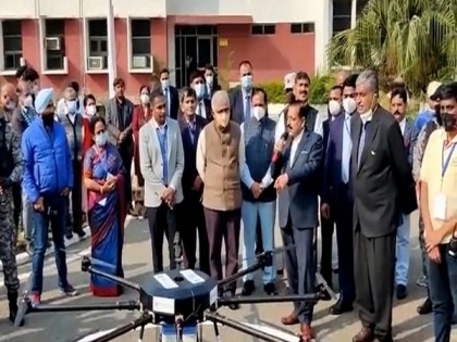 Jitendra Singh launches drone based vaccine delivery service in Jammu | Jitendra Singh launches drone based vaccine delivery service in Jammu