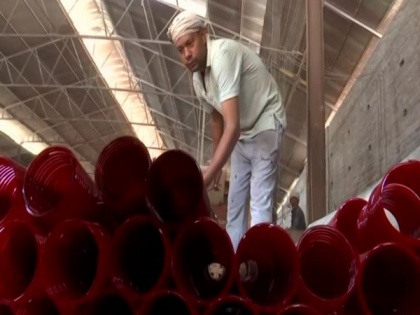 'Firozabad glass bangle' industry struggles to recover post-COVID, hopes next govt to reopen shut factories | 'Firozabad glass bangle' industry struggles to recover post-COVID, hopes next govt to reopen shut factories