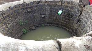 Odisha woman jumps into a well after throwing 3 children into it, two kids die | Odisha woman jumps into a well after throwing 3 children into it, two kids die
