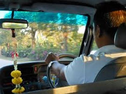Thane: FIR lodged after taxi driver beaten up, forced to say 'Jai Shri Ram' | Thane: FIR lodged after taxi driver beaten up, forced to say 'Jai Shri Ram'