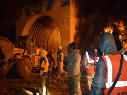 Uttarakhand glacier burst: Drilling operation inside Tapovan tunnel begins | Uttarakhand glacier burst: Drilling operation inside Tapovan tunnel begins