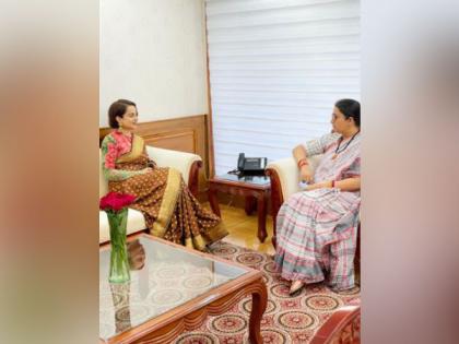 Kangana Ranaut calls Smriti Irani 'real life Thalaivii' | Kangana Ranaut calls Smriti Irani 'real life Thalaivii' Kangana Ranaut calls Smriti Irani 'real life Thalaivii' | Kangana Ranaut calls Smriti Irani 'real life Thalaivii'