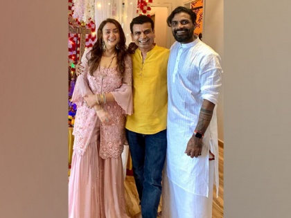 Remo D'Souza, wife Lizelle team up with Suuraj Sinngh to produce digital content | Remo D'Souza, wife Lizelle team up with Suuraj Sinngh to produce digital content
