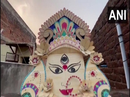 Puri-based miniature artist makes Goddess Durga idol with ice-cream sticks | Puri-based miniature artist makes Goddess Durga idol with ice-cream sticks