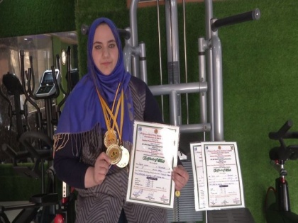 Saima Ubaid becomes first woman power-lifter from Kashmir | Saima Ubaid becomes first woman power-lifter from Kashmir