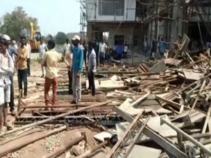 Nine injured as under-construction building collapses in Telangana's Mahabubabad | Nine injured as under-construction building collapses in Telangana's Mahabubabad
