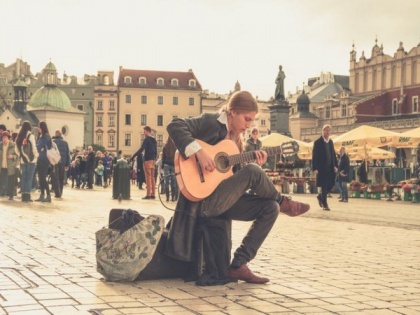 Electronic, digital payments are key to survival of busking | Electronic, digital payments are key to survival of busking