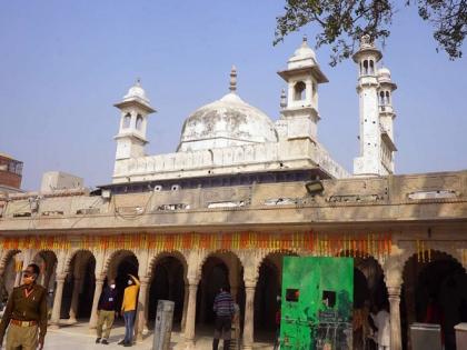 Varanasi court to hear Hindu women's plea seeking to surrender documents on Gyanvapi mosque case on July 4 | Varanasi court to hear Hindu women's plea seeking to surrender documents on Gyanvapi mosque case on July 4