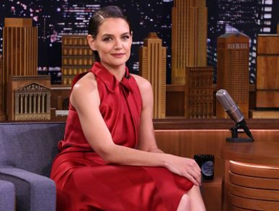 Katie Holmes refused to be sexualised during 'Dawson's Creek' | Katie Holmes refused to be sexualised during 'Dawson's Creek'