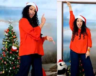 Rupali Ganguly spreads Xmas cheer with her dance moves | Rupali Ganguly spreads Xmas cheer with her dance moves