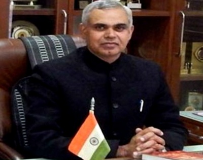 Gujarat Governor calls Hindus 'biggest bigots' | Gujarat Governor calls Hindus 'biggest bigots'