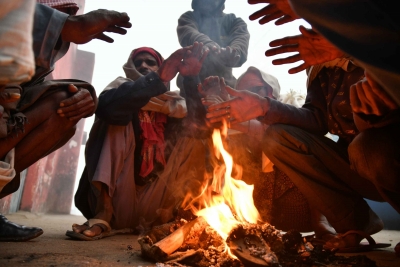 Srinagar records season's coldest night | Srinagar records season's coldest night Srinagar records season's coldest night | Srinagar records season's coldest night