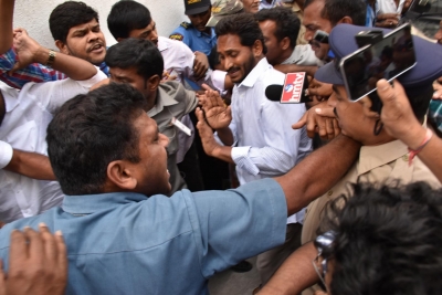 Accused in knife attack on Jagan Reddy gets bail | Accused in knife attack on Jagan Reddy gets bail