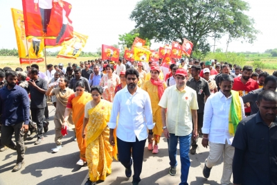 Lokesh's mother joins his padyatra on 100th day | Lokesh's mother joins his padyatra on 100th day