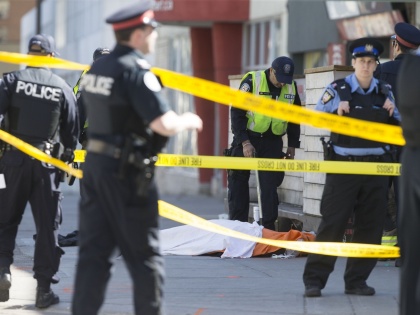 15 dead, 10 injured in Canada bus crash | 15 dead, 10 injured in Canada bus crash