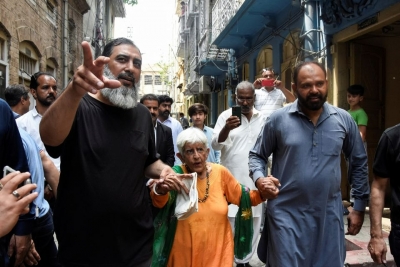 92-year-old Reena Verma warmly welcomed on long-overdue visit to ancestral home in Pakistan | 92-year-old Reena Verma warmly welcomed on long-overdue visit to ancestral home in Pakistan