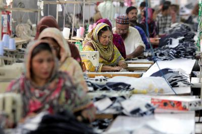 7 million people laid off in Pak textile industry | 7 million people laid off in Pak textile industry