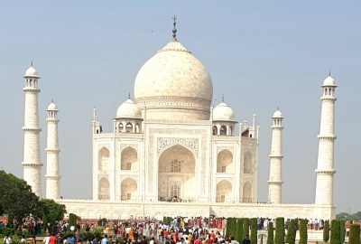 Taj Mahal dazzles after recent rains as Yamuna level rises | Taj Mahal dazzles after recent rains as Yamuna level rises