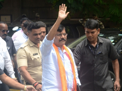 ED grills Sena MP Sanjay Raut for 10 hrs in money-laundering probe (LD) | ED grills Sena MP Sanjay Raut for 10 hrs in money-laundering probe (LD) ED grills Sena MP Sanjay Raut for 10 hrs in money-laundering probe (LD) | ED grills Sena MP Sanjay Raut for 10 hrs in money-laundering probe (LD)
