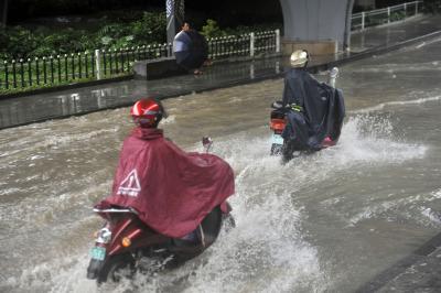 Heavy rains, flooding affect over 3.75 mn in south China | Heavy rains, flooding affect over 3.75 mn in south China