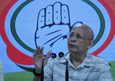 Singhvi's dilemma: Be with his party or as counsel on Sisodia | Singhvi's dilemma: Be with his party or as counsel on Sisodia