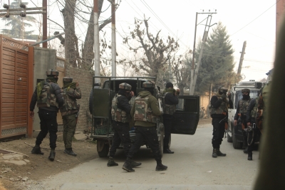 2 Lashkar terrorists held from Kashmir's Budgam | 2 Lashkar terrorists held from Kashmir's Budgam