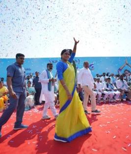 On a padayatra since Oct 2021, Y.S. Sharmila making her presence felt in T'gana | On a padayatra since Oct 2021, Y.S. Sharmila making her presence felt in T'gana