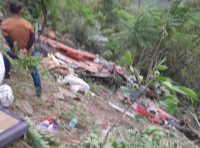 24 pilgrims die as bus falls into gorge in Uttarkashi, PM announces compensation | 24 pilgrims die as bus falls into gorge in Uttarkashi, PM announces compensation