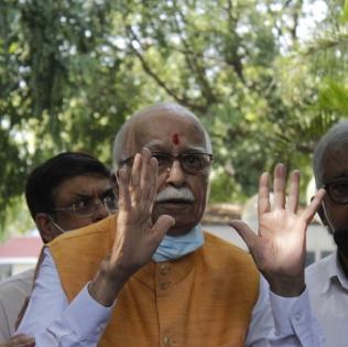 Karnataka BJP leader seeks Bharat Ratna for Advani | Karnataka BJP leader seeks Bharat Ratna for Advani