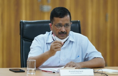 Allow economic activities outside containment zones: Kejriwal to PM | Allow economic activities outside containment zones: Kejriwal to PM