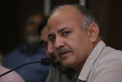 Plasma administered to Sisodia after his health deteriorated | Plasma administered to Sisodia after his health deteriorated