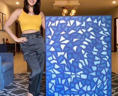 Sunny Leone finishes 'lockdown piece of art' | Sunny Leone finishes 'lockdown piece of art'